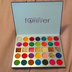 💚3 for $30💚🆕 Bella Forever Eyeshadow Palette 🆕